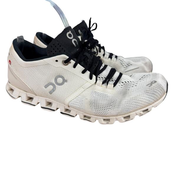 On Cloud Swiss Engineering Womens White Running Sneakers Athletic Gym Shoes 8.5 - Picture 1 of 16